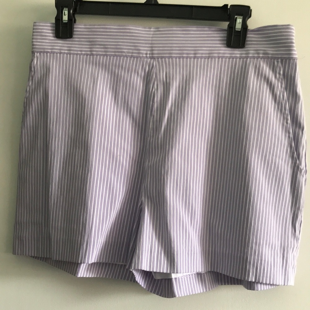 Cremiux, pinstripe lavender/white shorts, size M